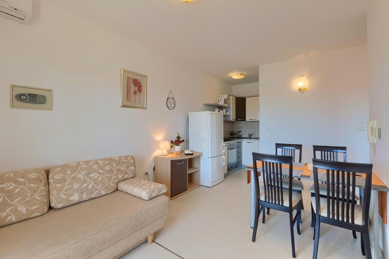 Apartments Boris 771 法扎纳 外观 照片